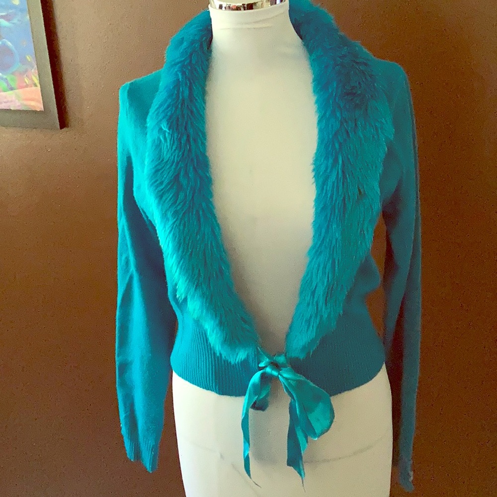 Teal crop sweater with faux fur neckline